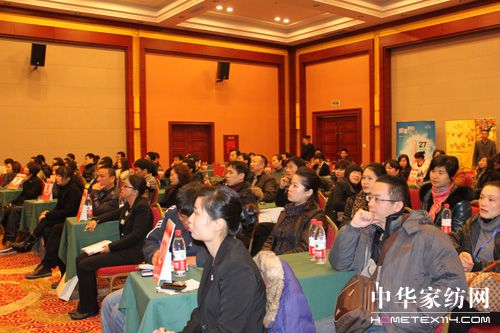 2011�μӉ�(m��ng)������Ʒ�l(f��)����(hu��)�ɹ����_(k��i)