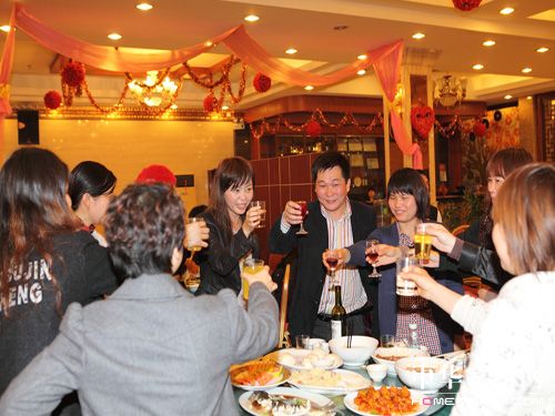 遠(yuǎn)夢(mèng)家紡舉辦加盟商頒獎(jiǎng)晚會(huì)