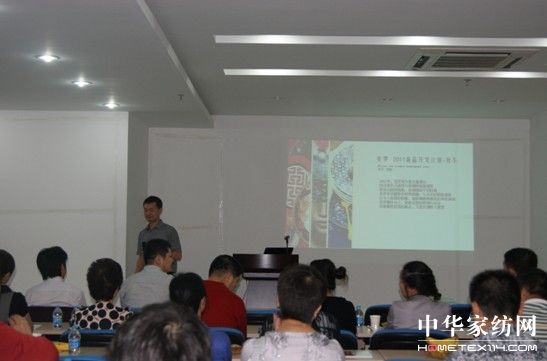 ���_�Ҽ�2011�ﶬ��Ʒ�u(p��ng)�b��(hu��)���_(k��i)