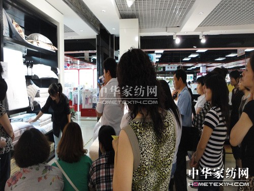 北京凱盛陳列PK助力門店形象