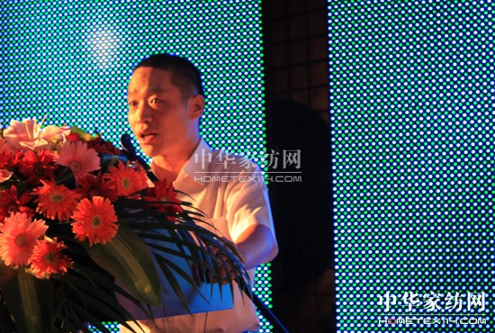 ��С�r(sh��)2011��Ʒӆ؛��(hu��)¡�����_(k��i)