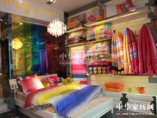 彩翼家紡的現代色彩家居文化