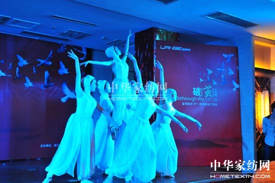 藍鴿2011秋冬訂貨會功德圓滿