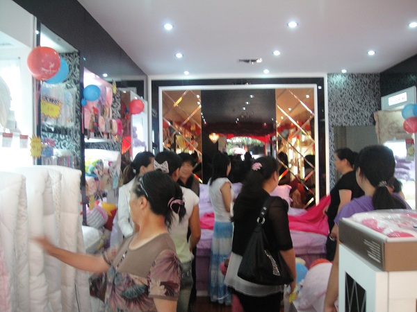 ���m�Ҽ��R�P���u���A���`��