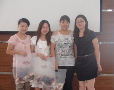 ���z�Ҽ���ʮһ���µ���Ӗ�A�M��Ļ