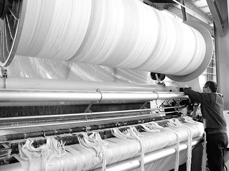 永亮毛巾斥資2千萬購進新織機