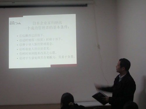 ���Z���_չ�������һ��(g��)�ϸ�����ߡ���Ӗ(x��n)