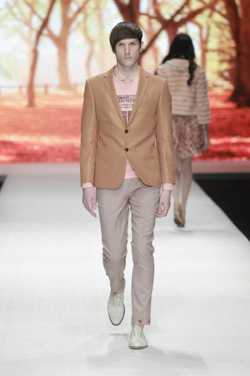 �͹���Ѻ���L��