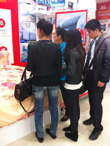 �Pʢ��Ʒ��Ńr�M�~����iphone4S��