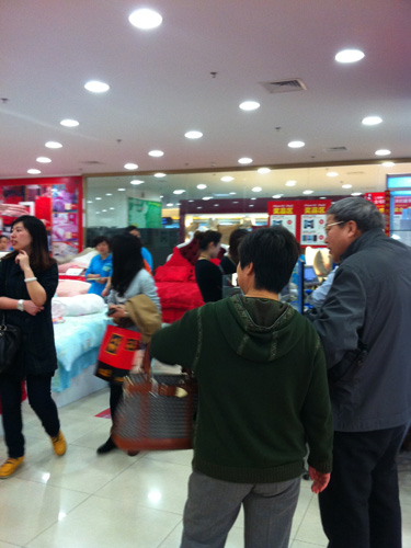 �Pʢ��Ʒ��Ńr�M�~����iphone4S��