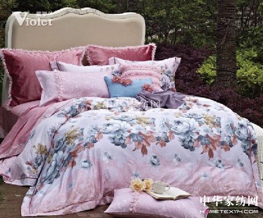 紫羅蘭花香彌漫 春意姍然而來