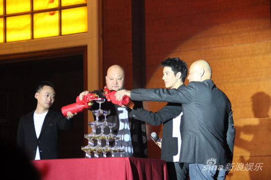 �����ꂀ���l����ӛ�������Ƶ���Ո�x