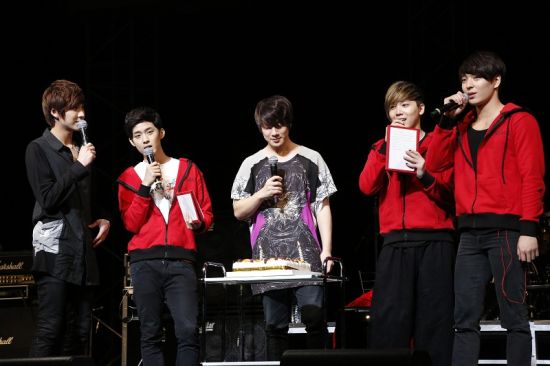 FTISLAND|Ҋ(hu)Ļk޵Ѳ
