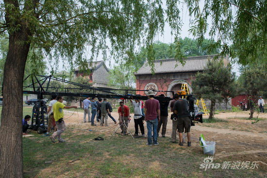 ���׺����ķ��g�������֮���ٶ�����