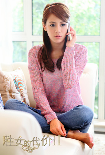 ����Ů�Ĵ��r2�����ڲ��������ɫ����