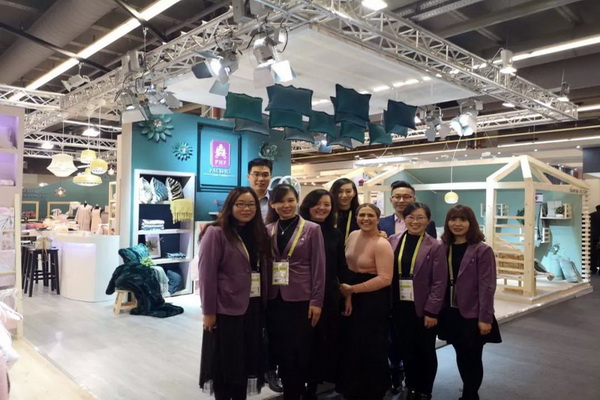 hҼ@G2019m˸Ҿʢ磬IИIr